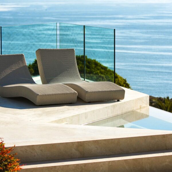 Glass Pool Surrounds