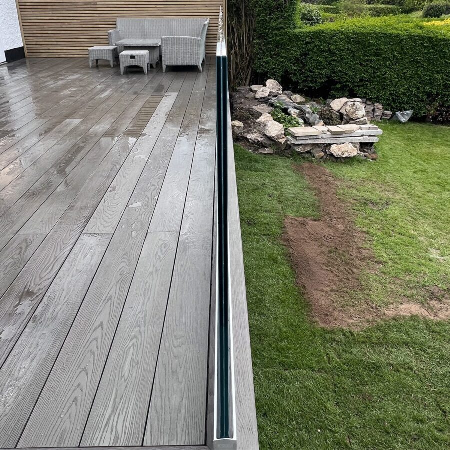 5000mm Glass Balustrade Channel with Glassmove® Kit, End Caps, and Connection Pins - Image 11