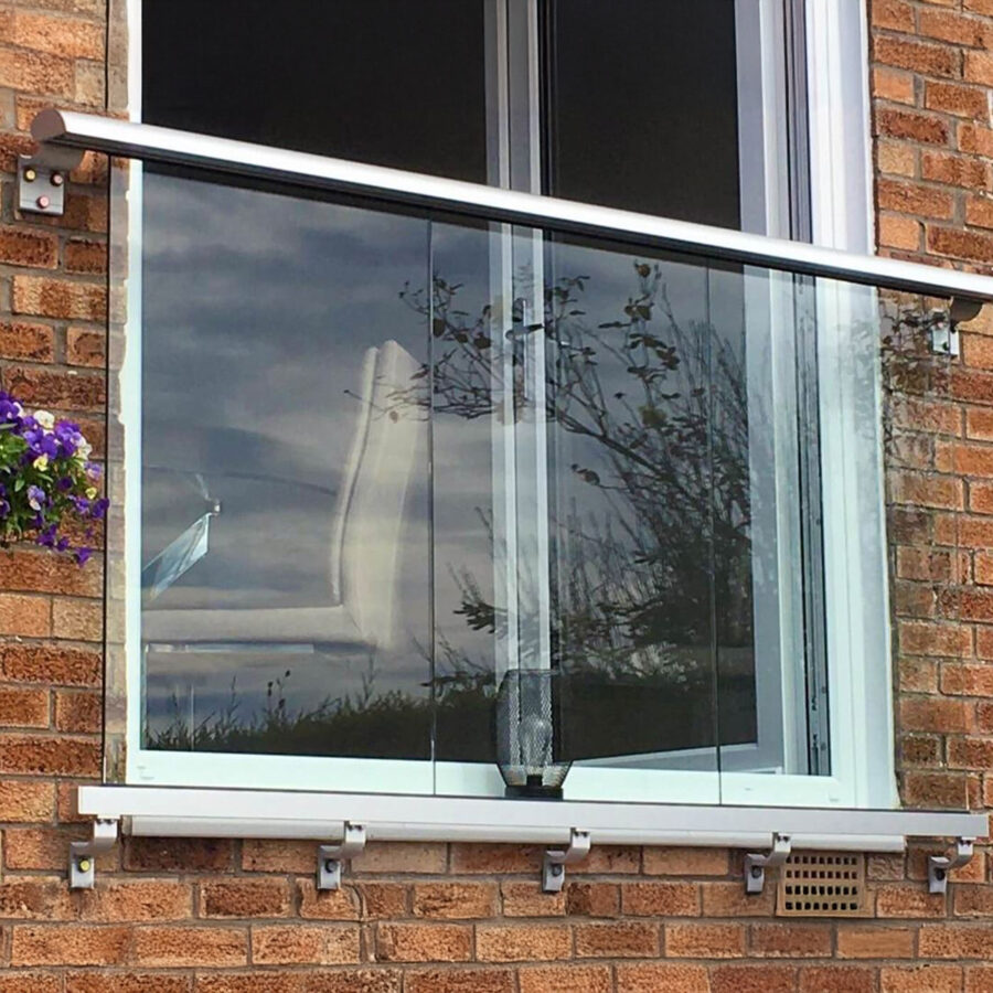 Oversized Glass Juliet Balcony - Image 4